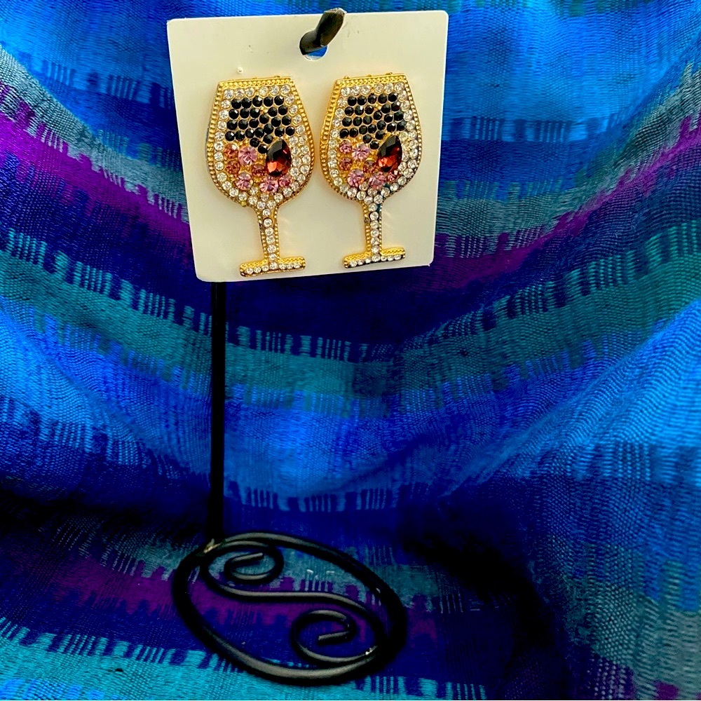 Wine glass rhinestone stud earrings!